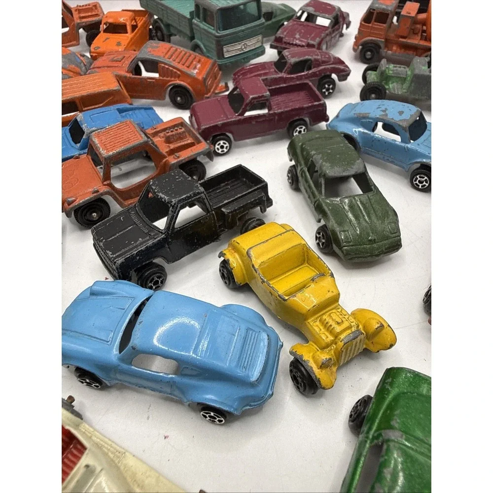 Vintage Die Cast Cars Tootsie Toy Midgetoy LesneyMix Diecast Trucks Large Lot 49